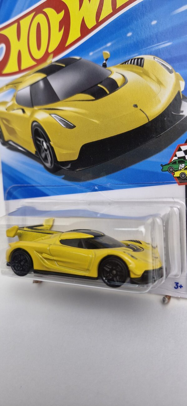 #hotwheels #koenigsegg #jesko #raceday #lacrado #garagem64
