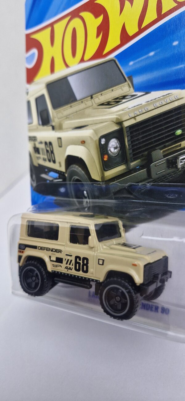 #hotwheels #landrover #defender90 #thenandnow #lacrado