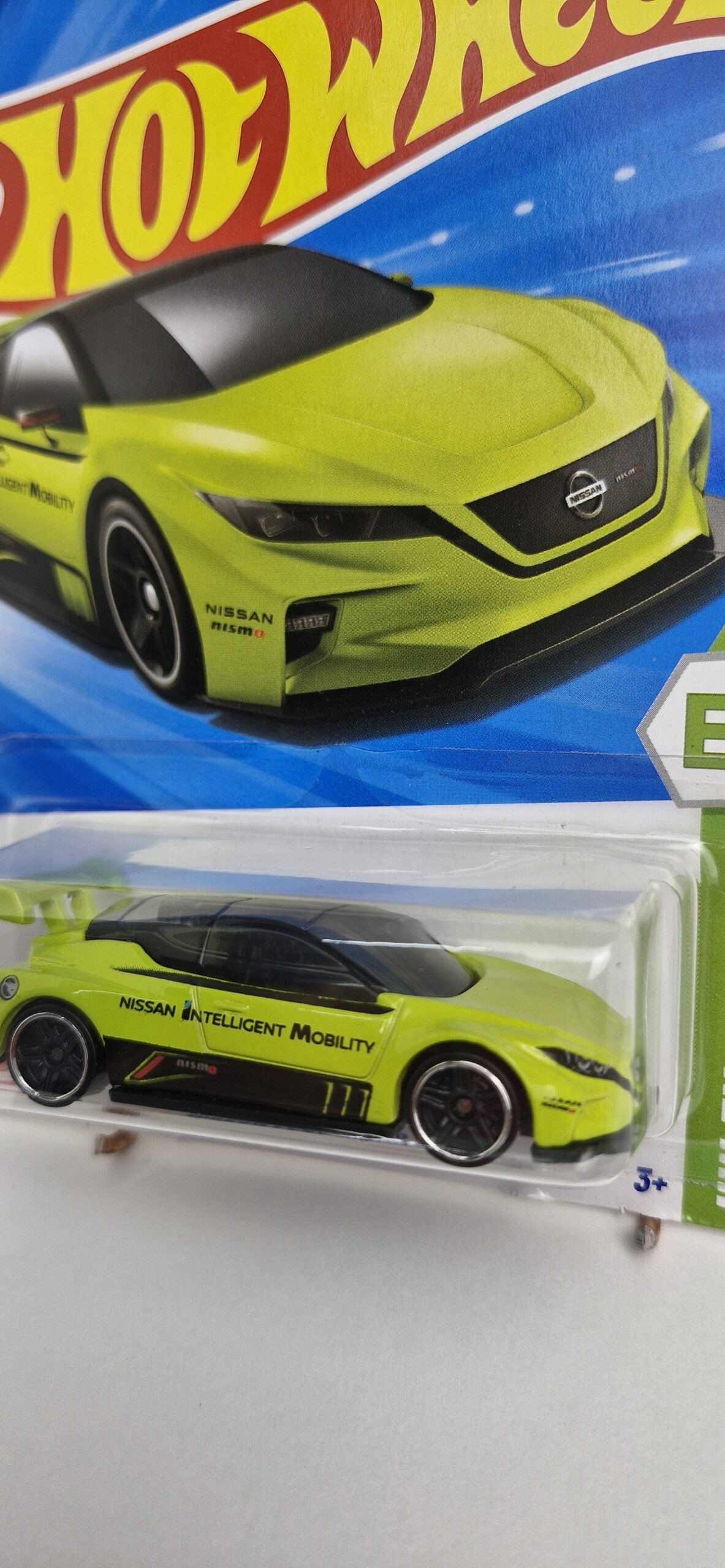 #hotwheels #nissan #leafnismo #greenspeed #lacrado