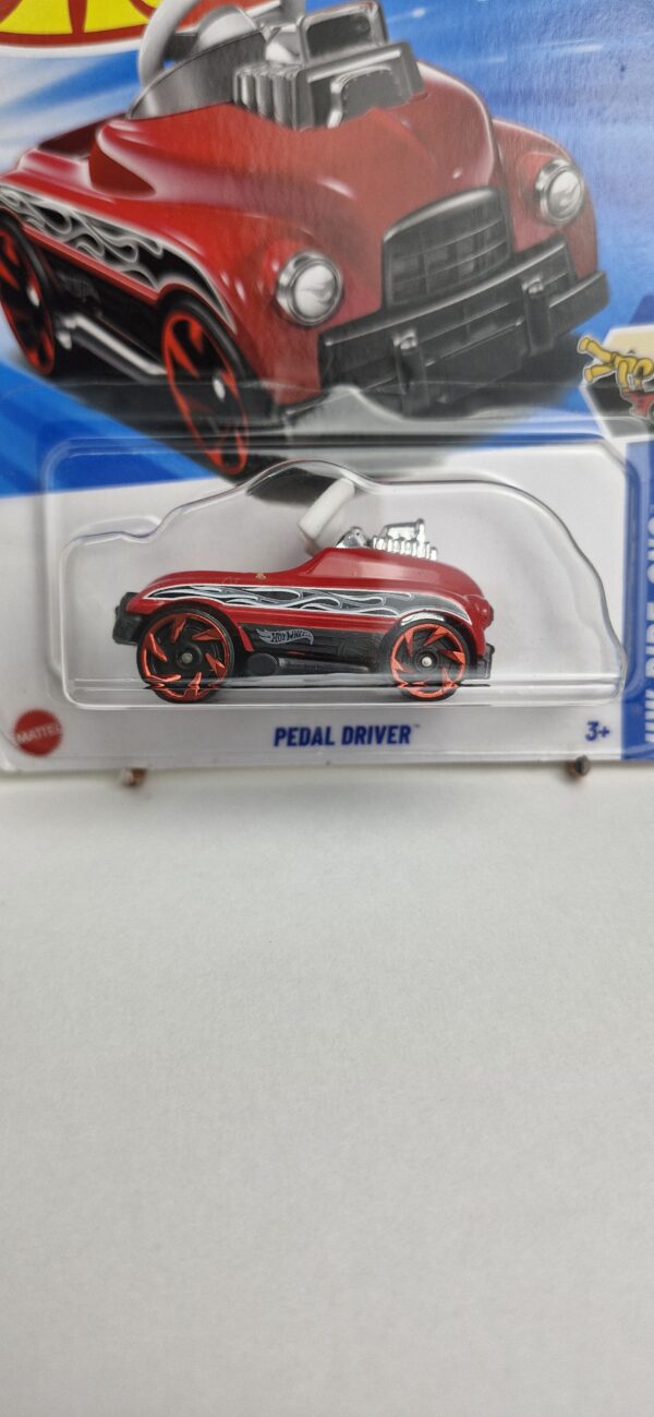 #hotwheels #pedaldriver #treasurehunt #rideons #lacrado