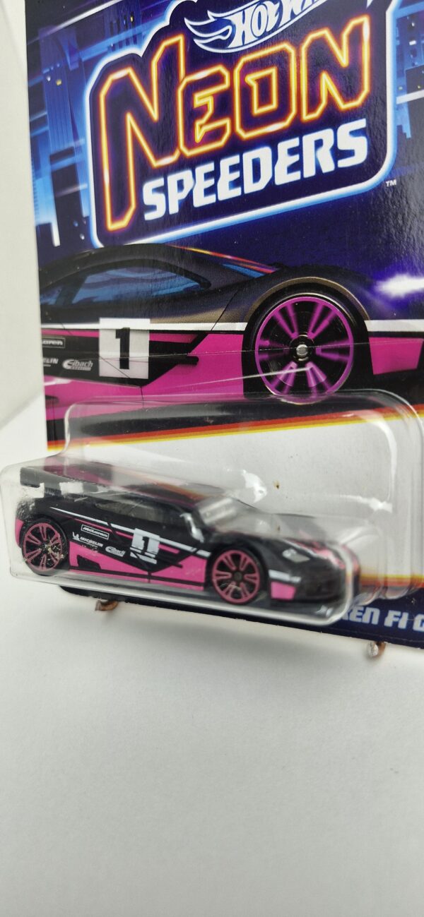 #hotwheels #mclaren #f1gtr #neonspeeders #lacrado #164 #garagem64