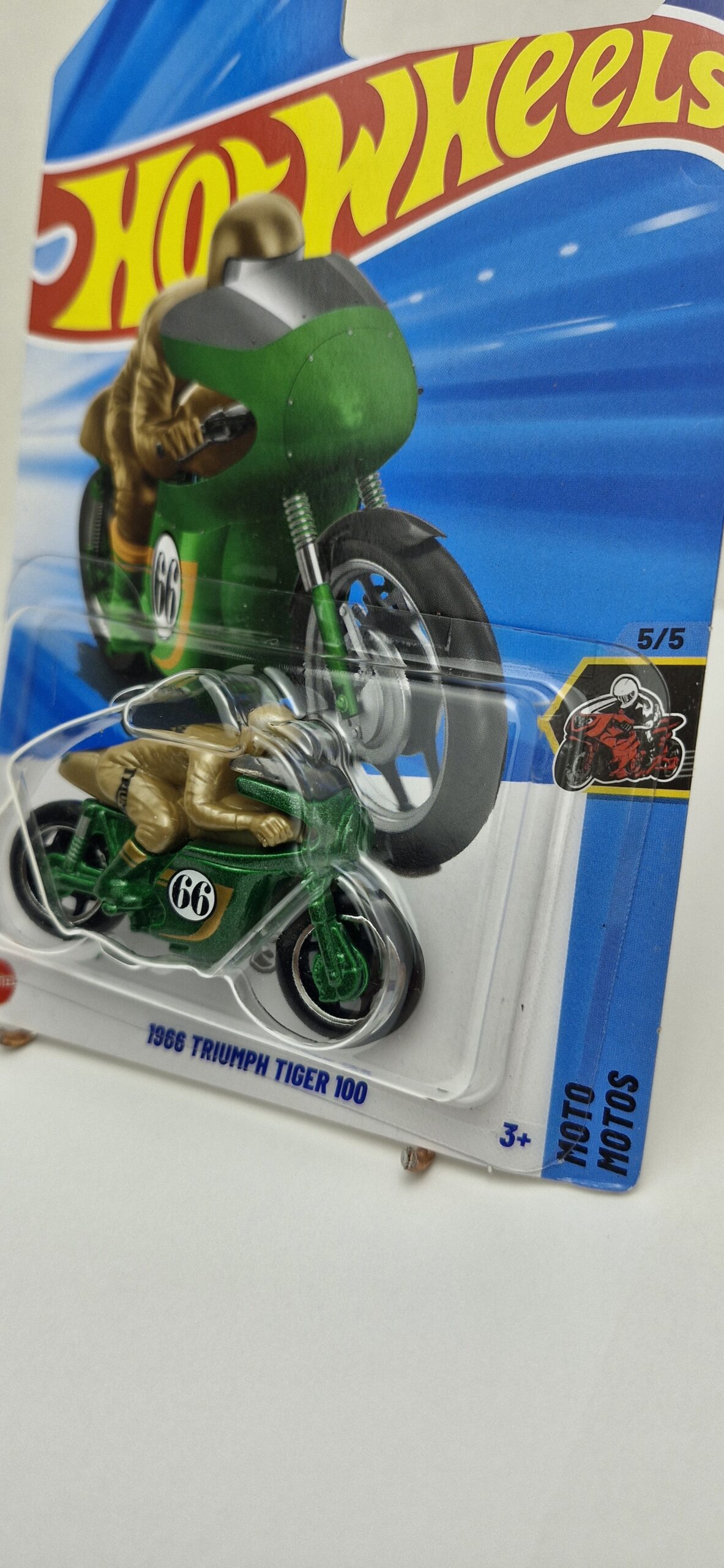 #triumph #colecionavel #garagem64 #honda #hotwheels #lacrado #miniaturas #thenandnow