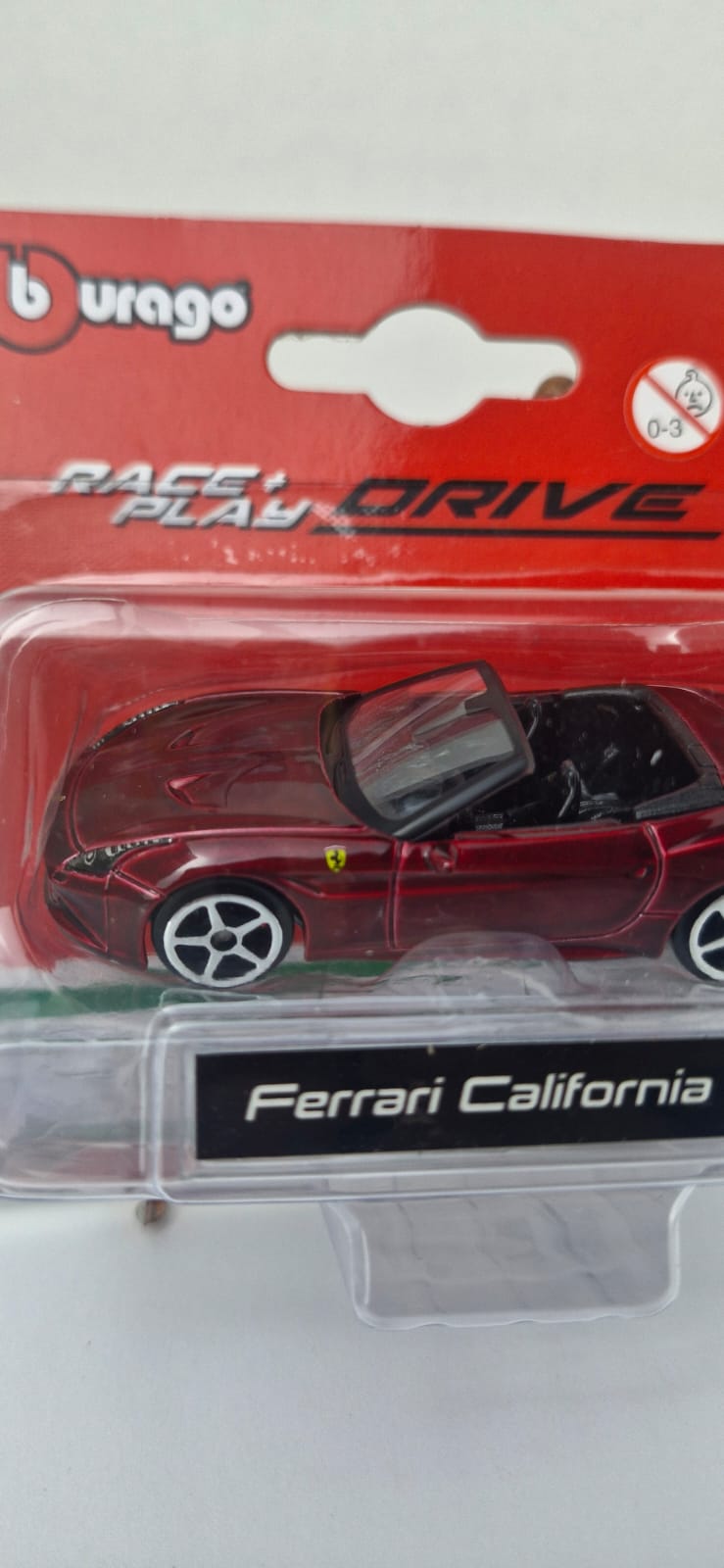 #ferrari #bburago #californiaT #colecionador #164 #garagem64