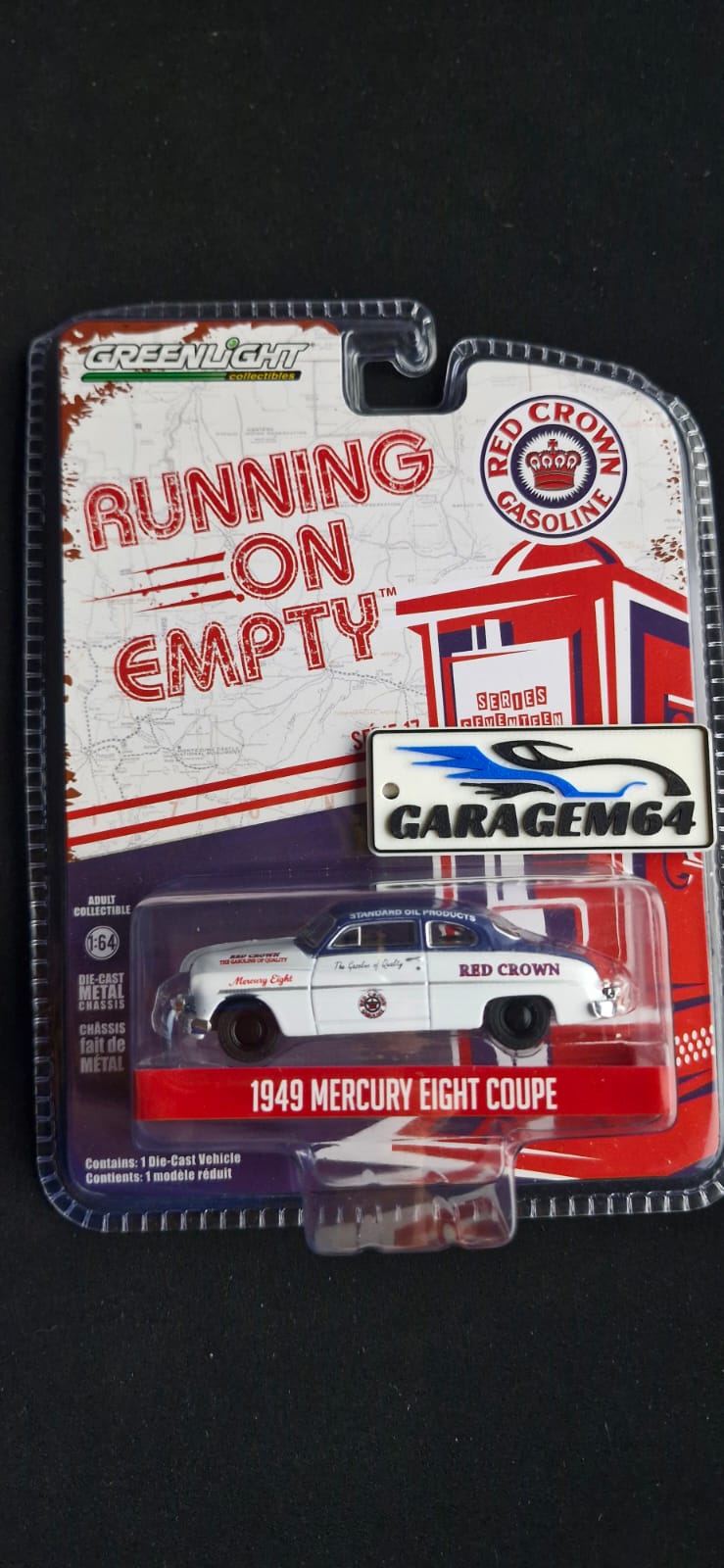 Miniatura Greenlight 1949 Mercury Eight Coupe linha Running on Empty com acabamento realista