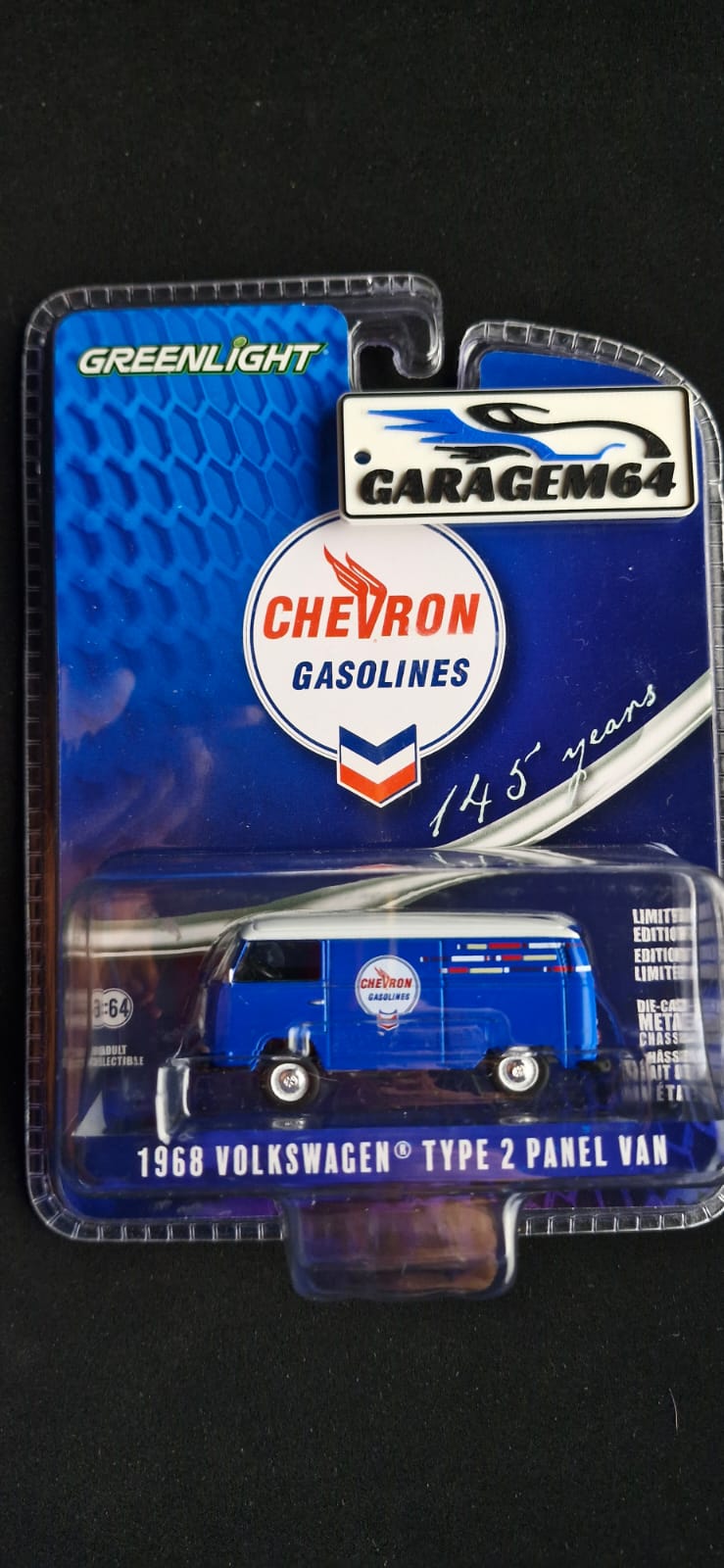 Miniatura Greenlight da Kombi 1968 com alto nível de detalhamento e acabamento premium