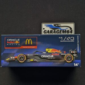 Miniatura colecionável da Fórmula 1 Oracle Red Bull Racing em escala 1:43 com pintura McDonald’s, acabamento premium e apelo forte para colecionadores