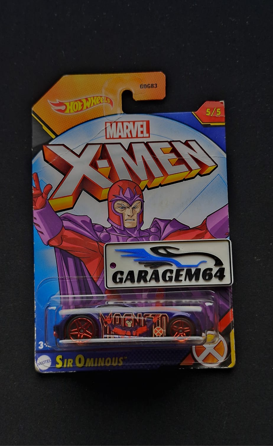 Miniatura Hot Wheels temática X-Men com design exclusivo e foco em colecionadores geek